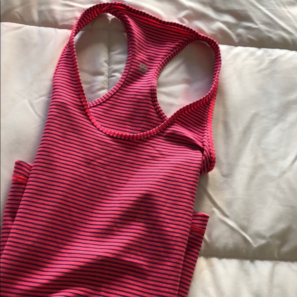 Lululemon size 4 racerback pink and blue stripes